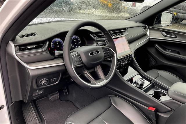 new 2025 Jeep Grand Cherokee car, priced at $48,435