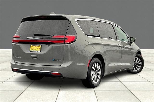 used 2022 Chrysler Pacifica Hybrid car, priced at $27,000