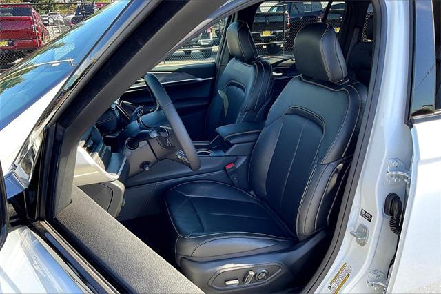 new 2025 Jeep Grand Cherokee car, priced at $52,865