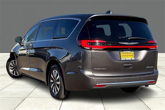 used 2022 Chrysler Pacifica Hybrid car, priced at $22,749