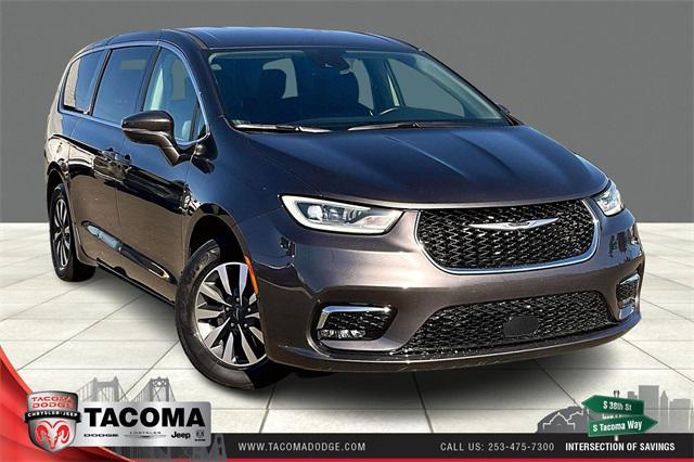 used 2022 Chrysler Pacifica Hybrid car, priced at $22,749