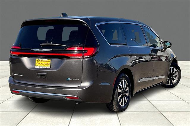 used 2022 Chrysler Pacifica Hybrid car, priced at $22,749