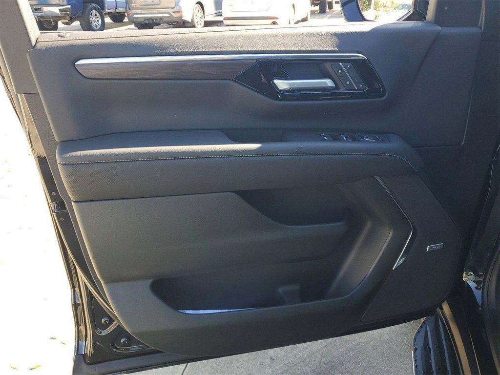 new 2025 Chevrolet Tahoe car, priced at $69,500