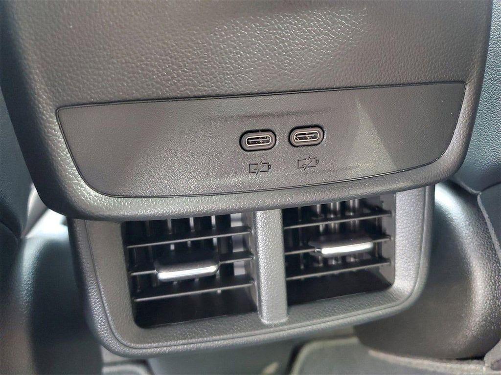new 2026 Chevrolet Equinox car, priced at $29,085