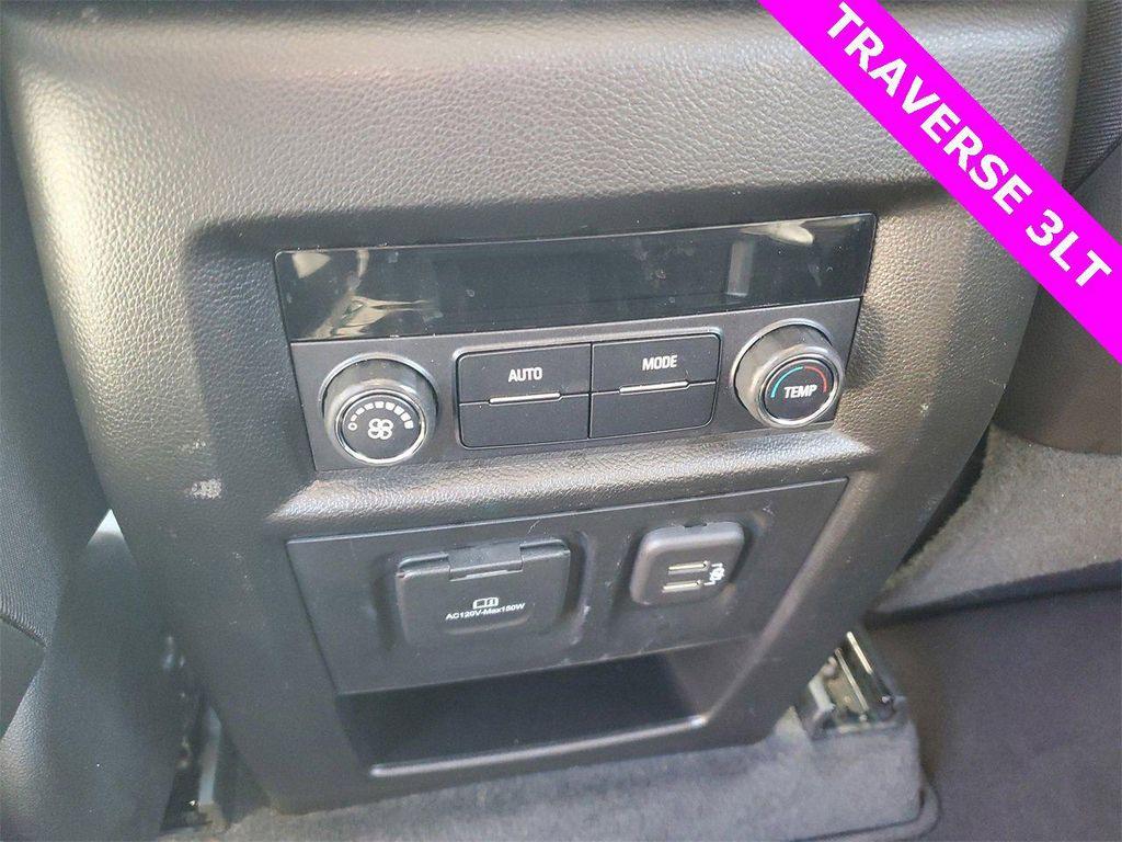 used 2020 Chevrolet Traverse car, priced at $19,597