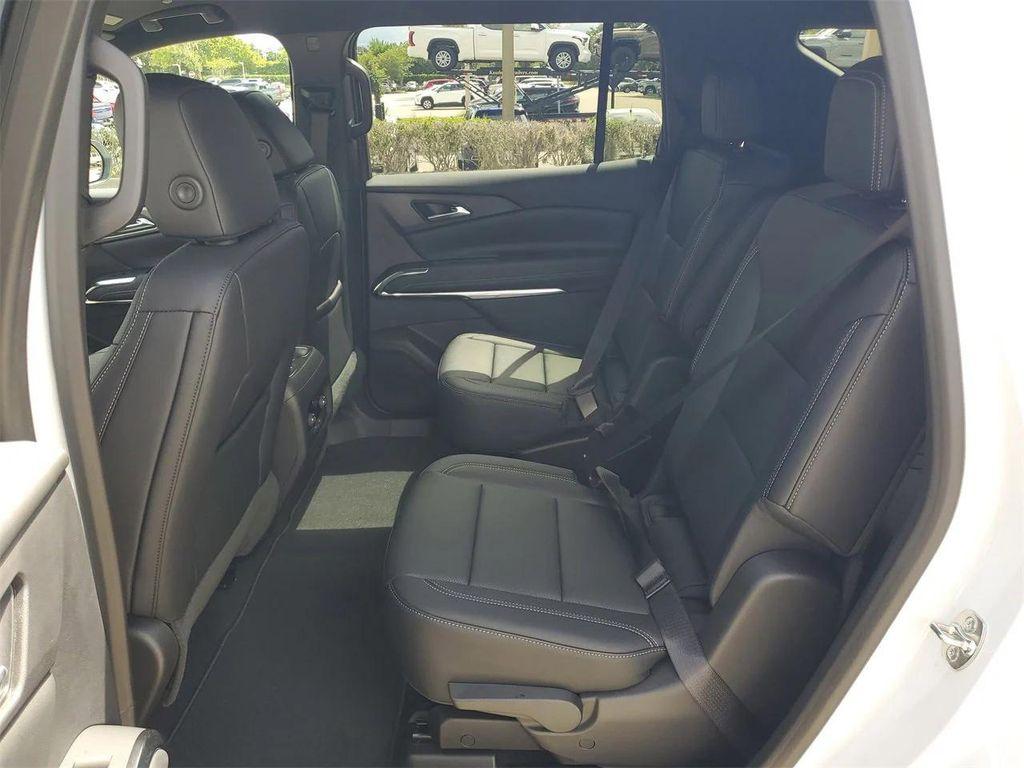 new 2026 Chevrolet Traverse car, priced at $47,535