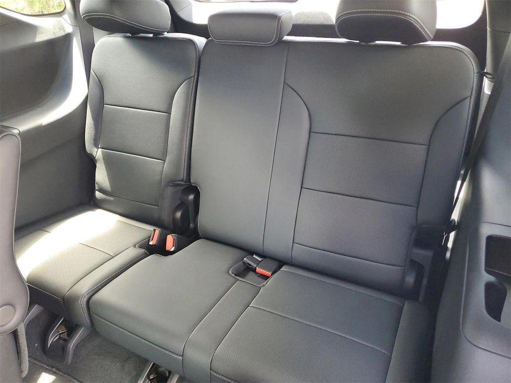 new 2026 Chevrolet Traverse car, priced at $47,535