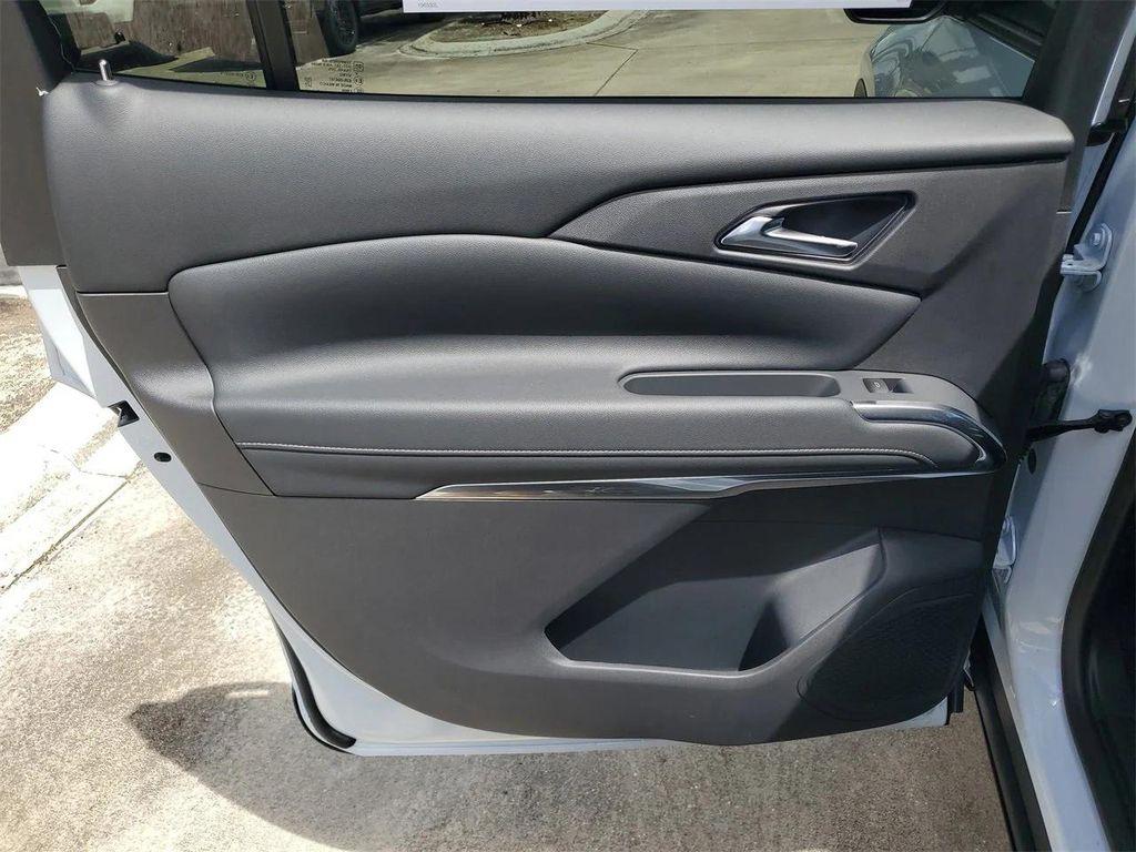 new 2026 Chevrolet Traverse car, priced at $47,535