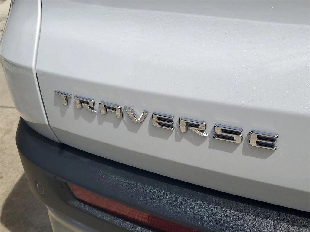 new 2026 Chevrolet Traverse car, priced at $47,535