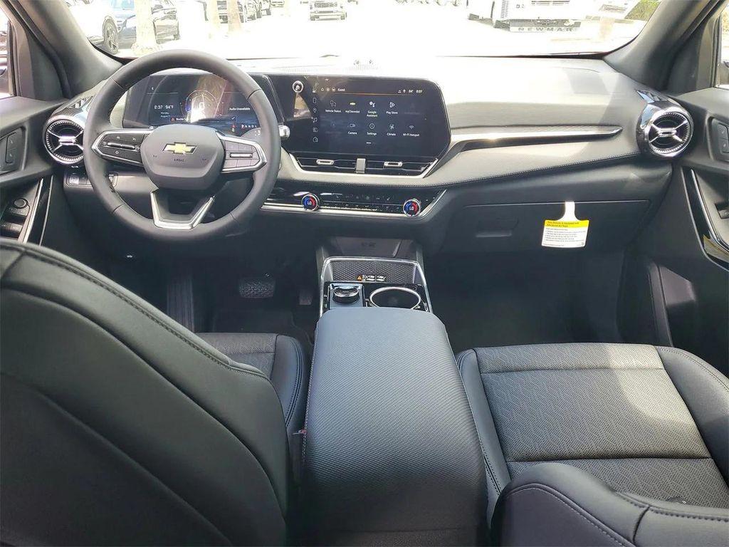 new 2026 Chevrolet Equinox car, priced at $29,035