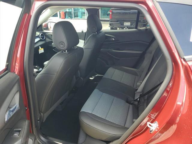 new 2025 Chevrolet Trax car, priced at $21,895