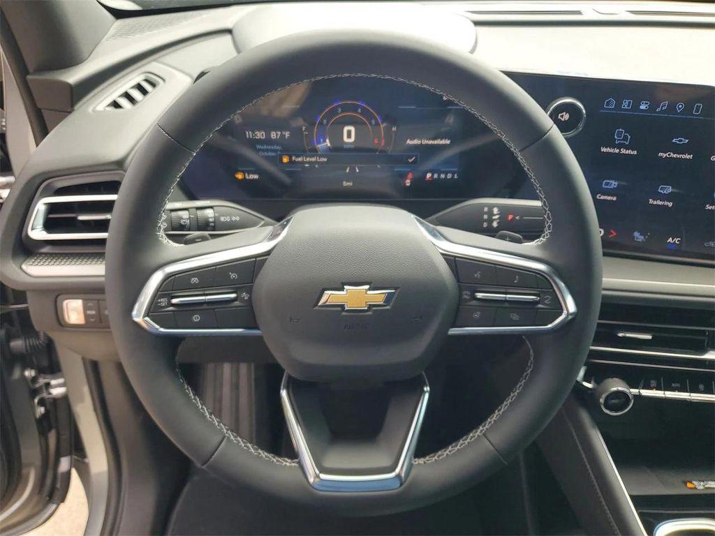 new 2026 Chevrolet Traverse car, priced at $44,740