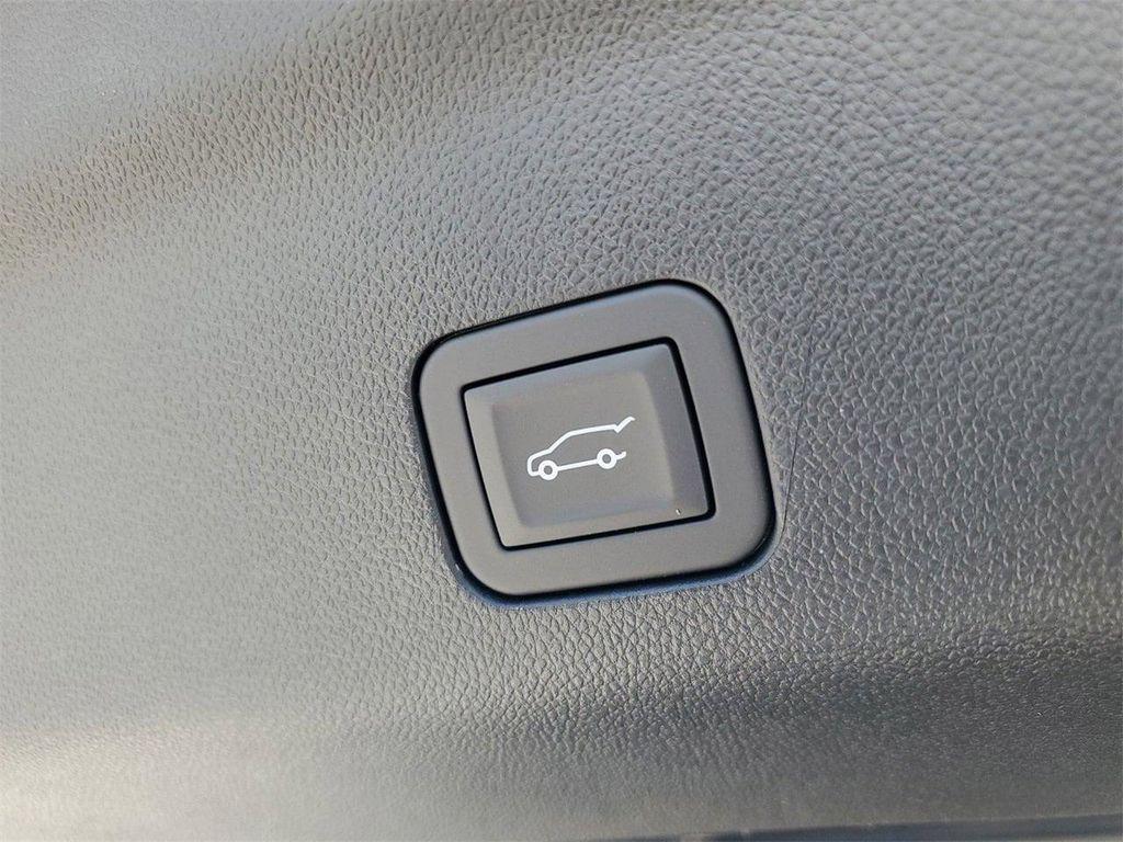 new 2025 Chevrolet Tahoe car, priced at $72,613