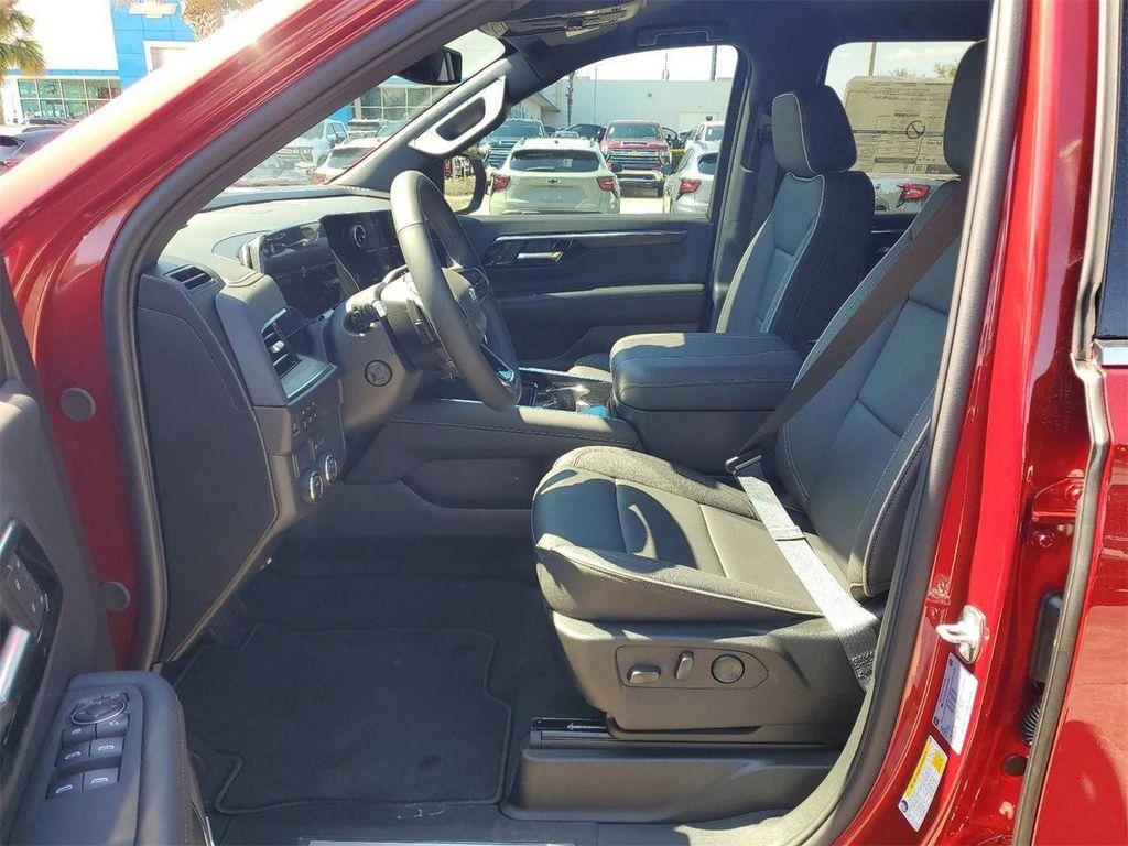 new 2025 Chevrolet Tahoe car, priced at $72,613