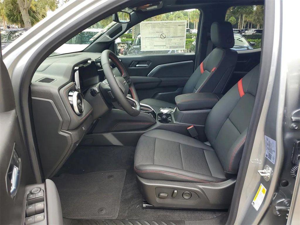 new 2025 Chevrolet Colorado car, priced at $44,815