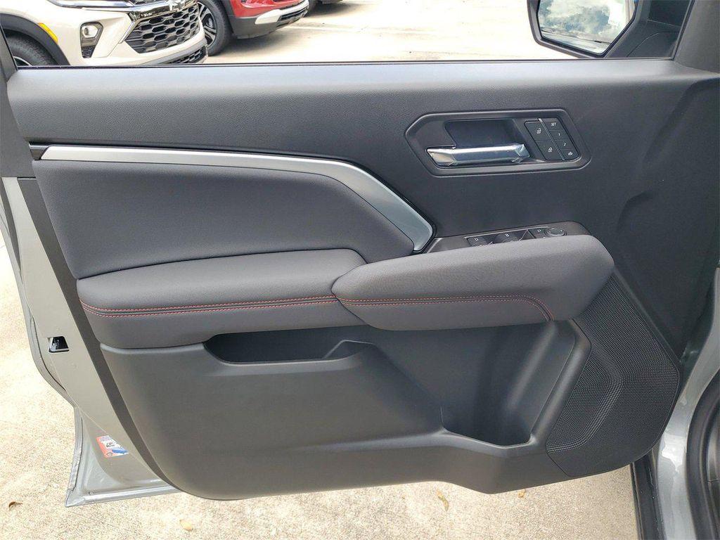 new 2025 Chevrolet Colorado car, priced at $44,815