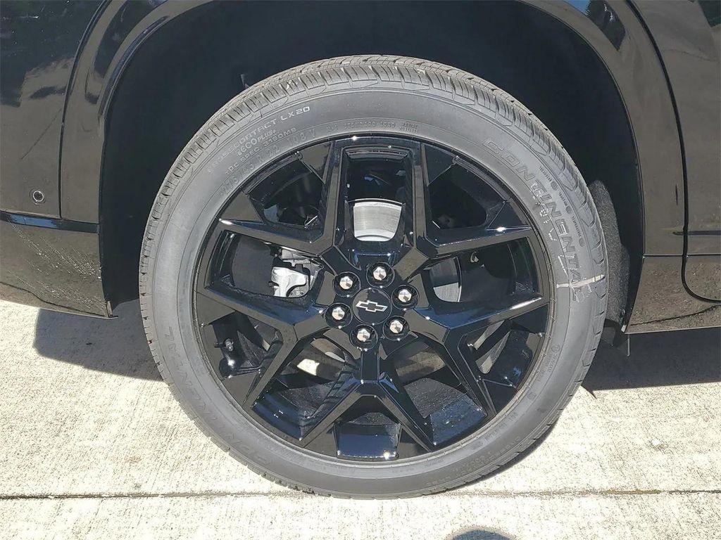 new 2026 Chevrolet Traverse car, priced at $57,595