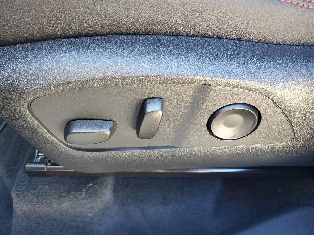 new 2026 Chevrolet Traverse car, priced at $57,595