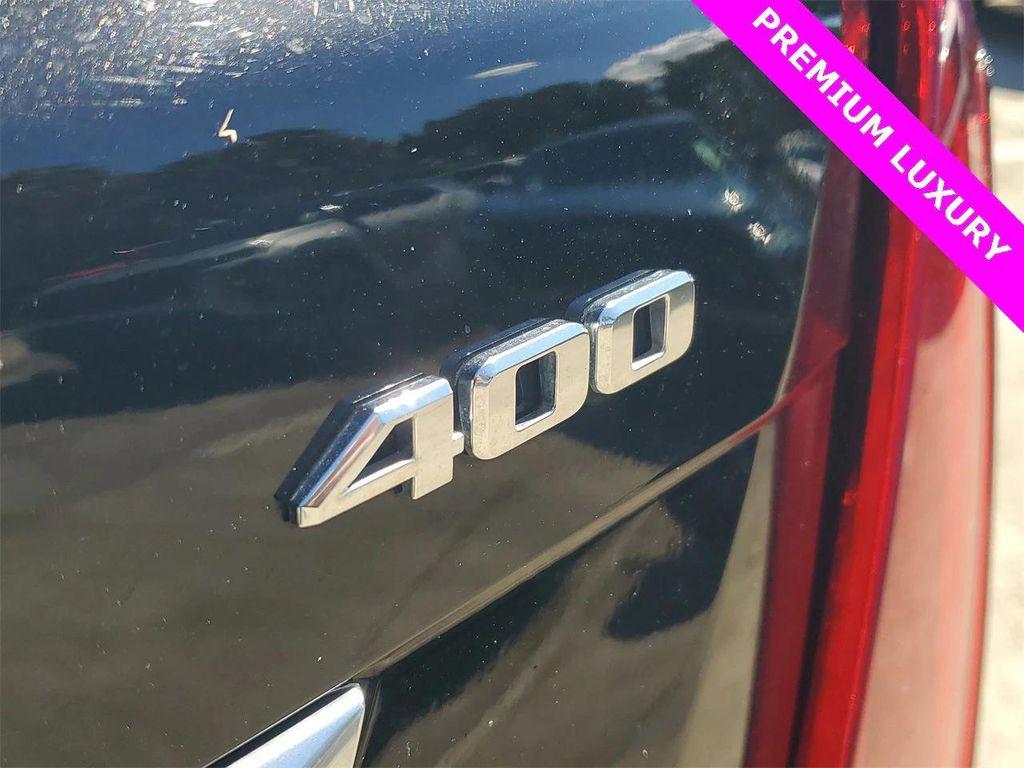 used 2025 Cadillac XT5 car, priced at $36,977