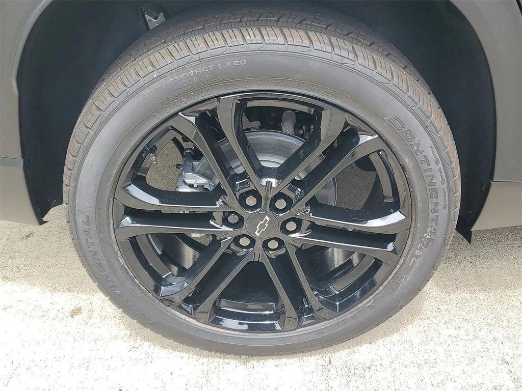 new 2026 Chevrolet Traverse car, priced at $47,765