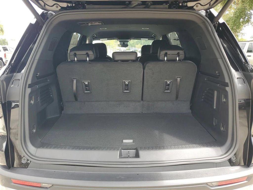 new 2026 Chevrolet Traverse car, priced at $47,765