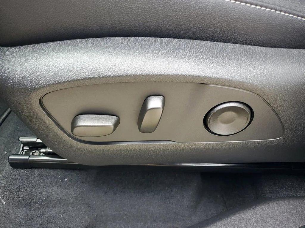 new 2026 Chevrolet Traverse car, priced at $47,765