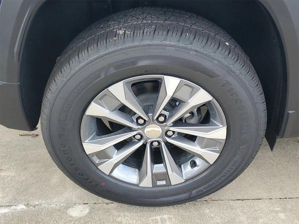 new 2026 Chevrolet Equinox car, priced at $27,935