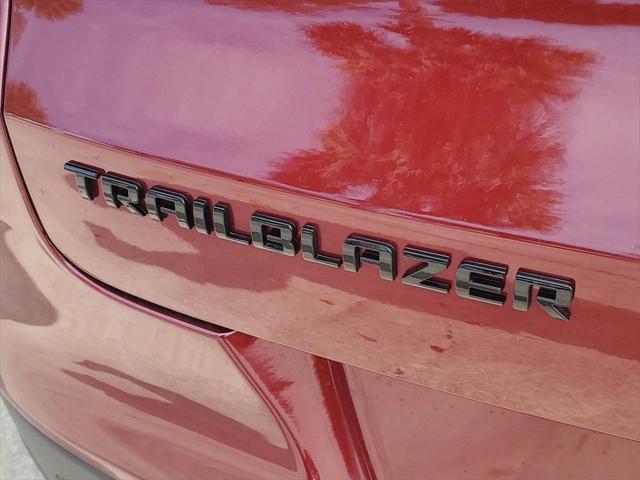 new 2025 Chevrolet TrailBlazer car, priced at $30,585