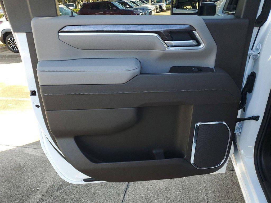 new 2025 Chevrolet Silverado 2500 car, priced at $68,999