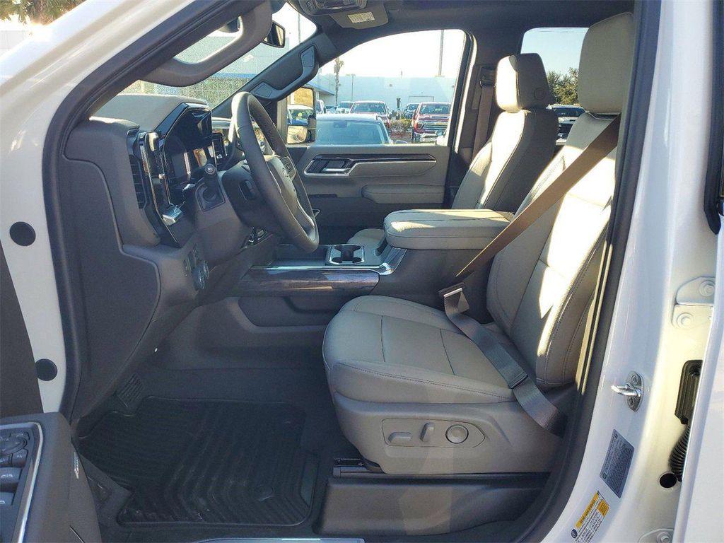 new 2025 Chevrolet Silverado 2500 car, priced at $68,999