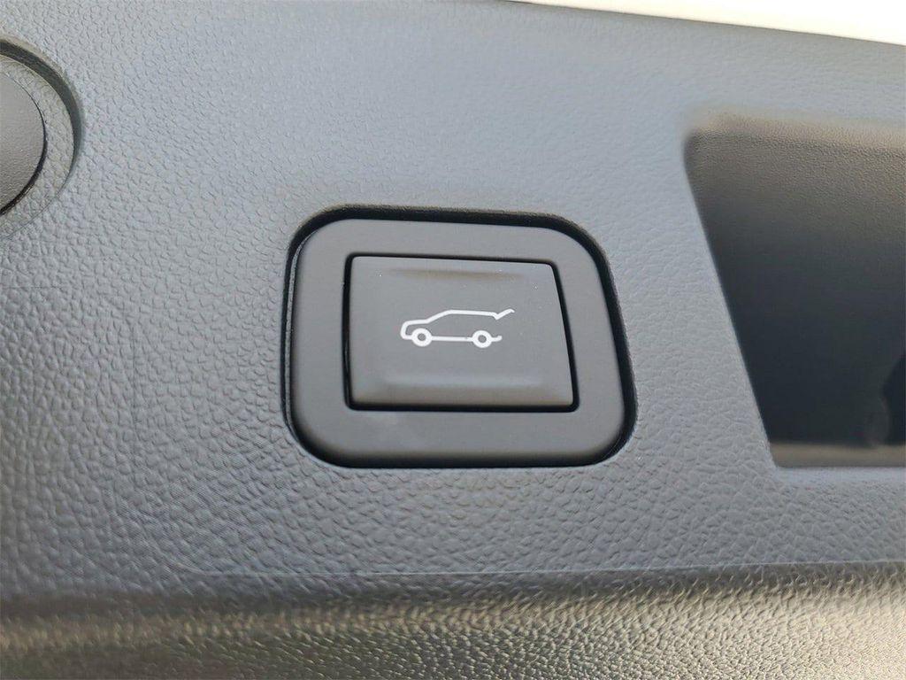 new 2026 Chevrolet Equinox car, priced at $29,585