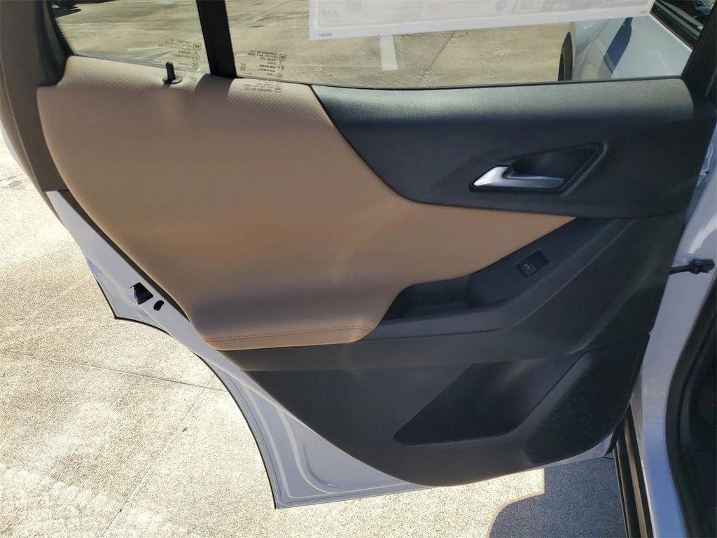 new 2026 Chevrolet Equinox car, priced at $34,335