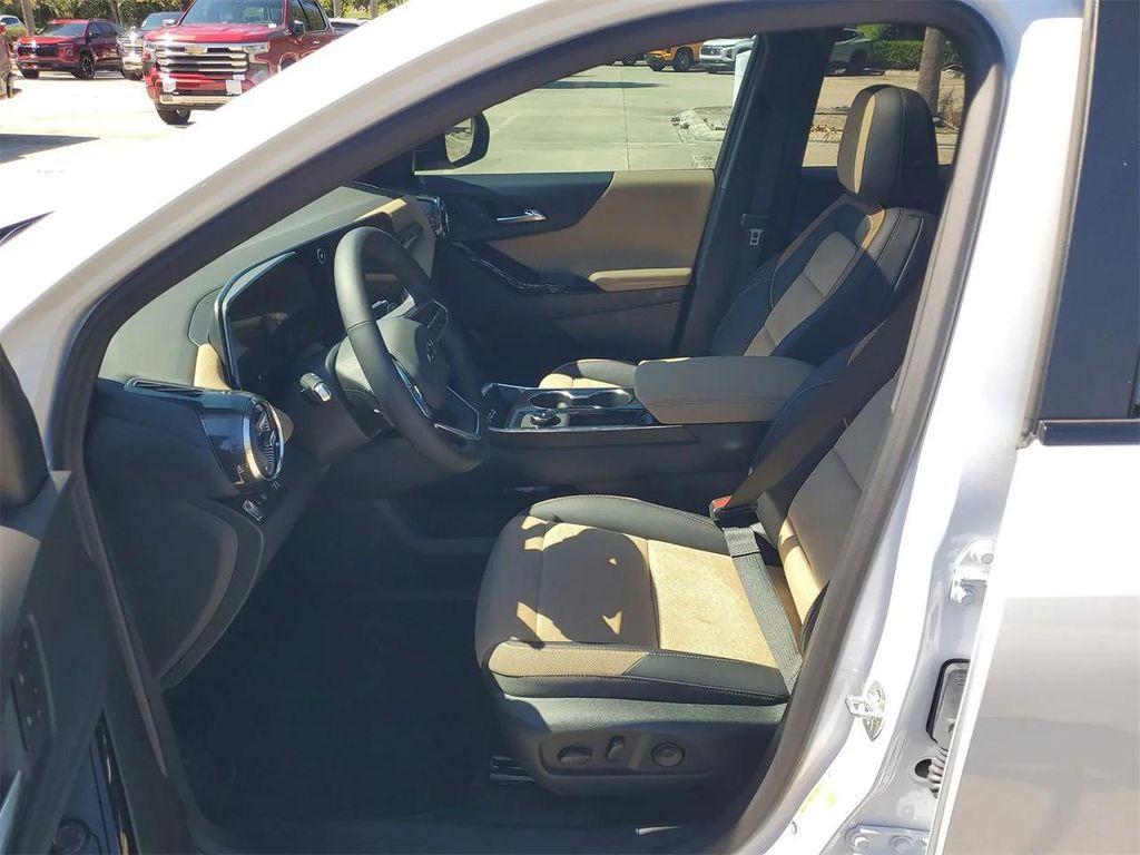 new 2026 Chevrolet Equinox car, priced at $34,335