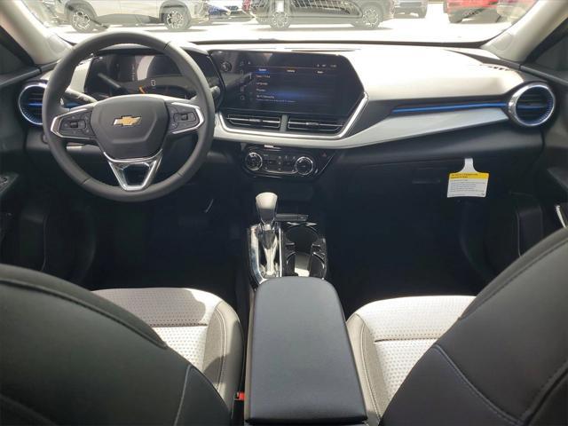 new 2025 Chevrolet Trax car