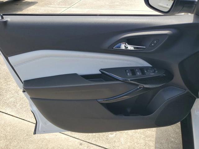 new 2025 Chevrolet Trax car