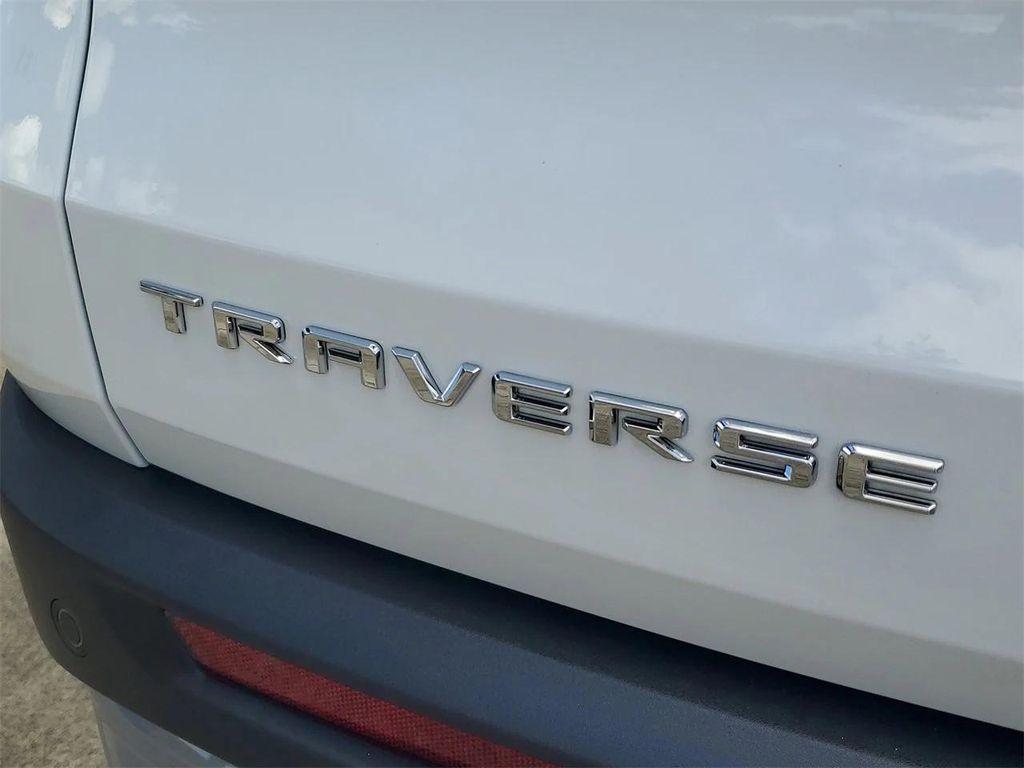 new 2026 Chevrolet Traverse car, priced at $48,670