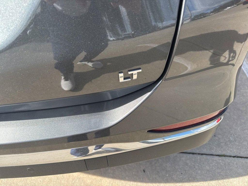 used 2021 Chevrolet Equinox car, priced at $19,059