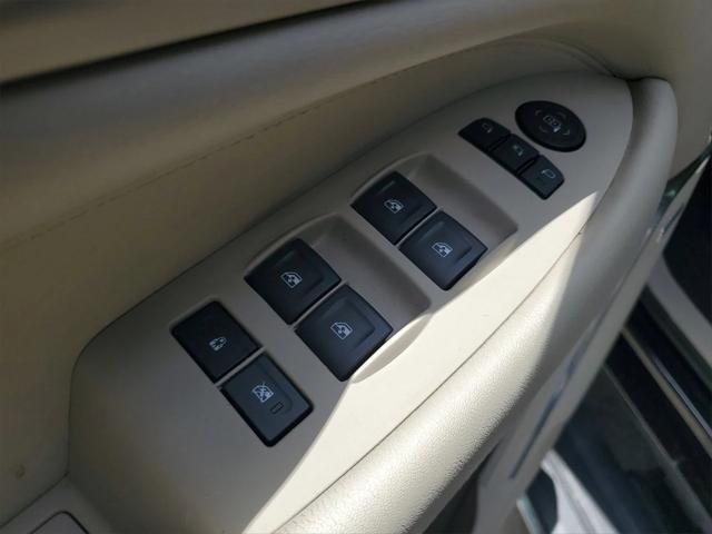 used 2018 Cadillac Escalade car, priced at $32,877