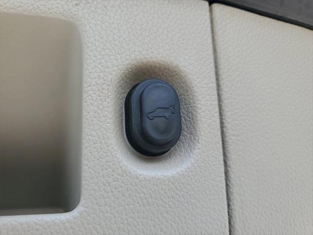 used 2018 Cadillac Escalade car, priced at $32,877
