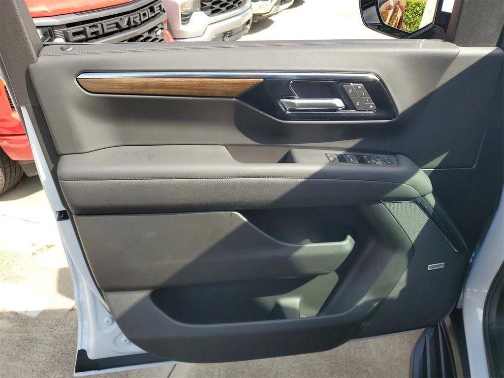 new 2026 Chevrolet Suburban car, priced at $88,955