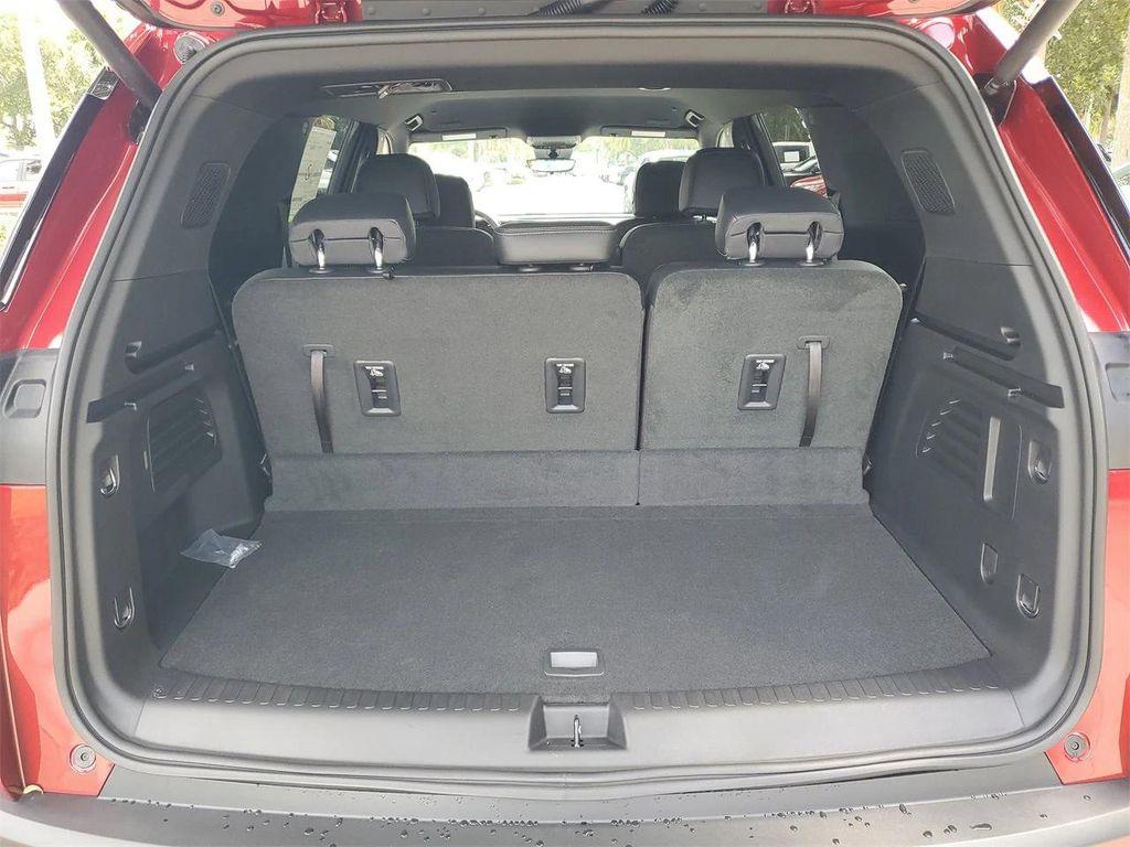 new 2026 Chevrolet Traverse car, priced at $46,460