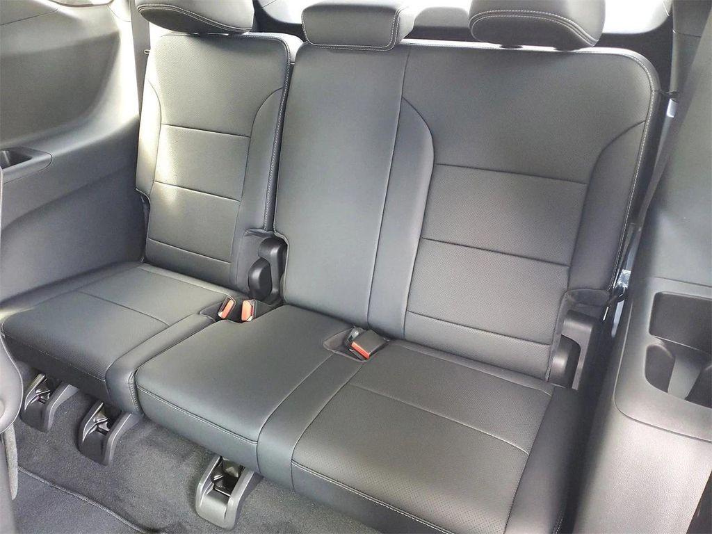 new 2026 Chevrolet Traverse car, priced at $46,460