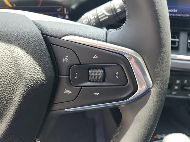new 2025 Chevrolet Trax car, priced at $25,085