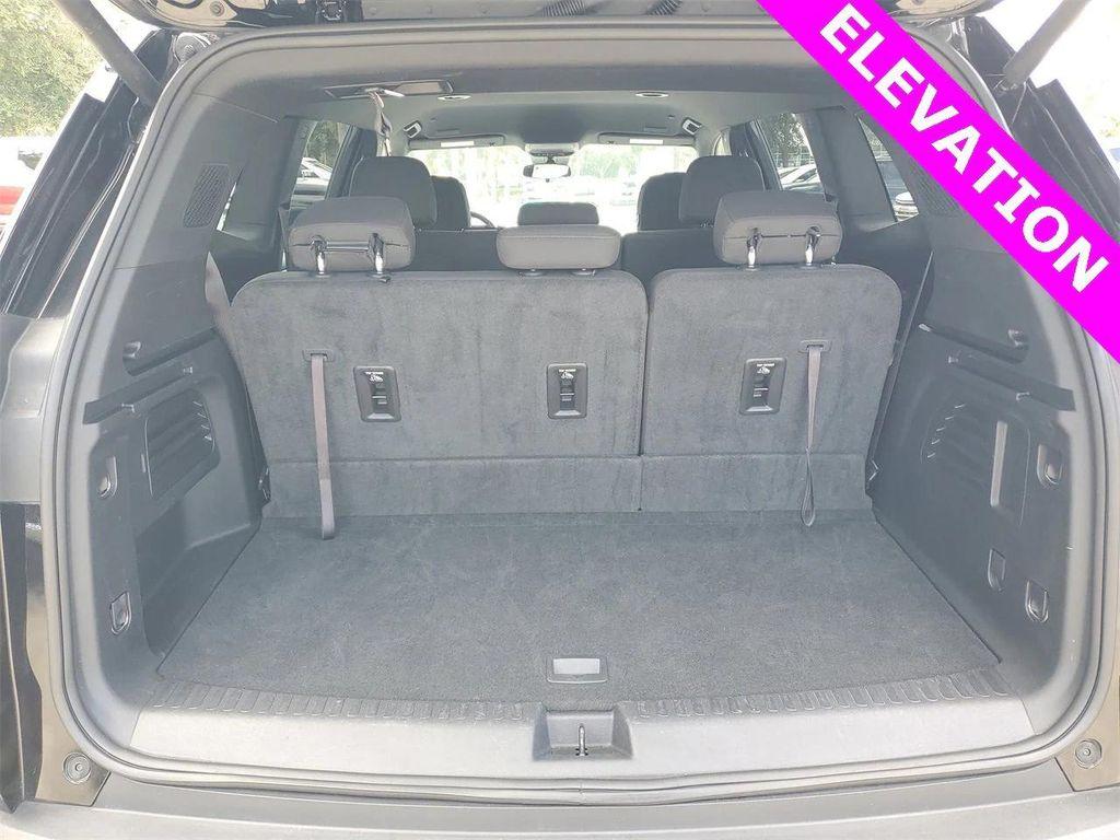 used 2025 GMC Acadia car, priced at $33,997