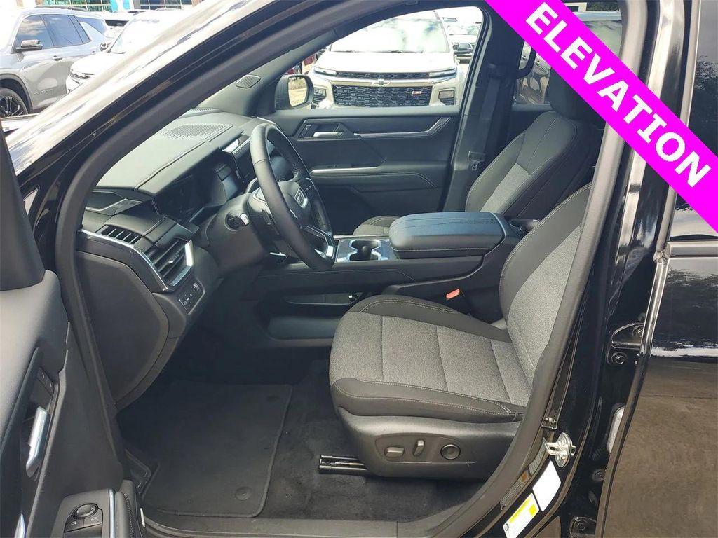 used 2025 GMC Acadia car, priced at $33,997
