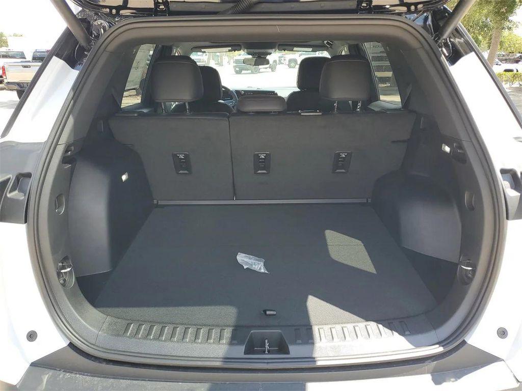 new 2026 Chevrolet Equinox car, priced at $34,335