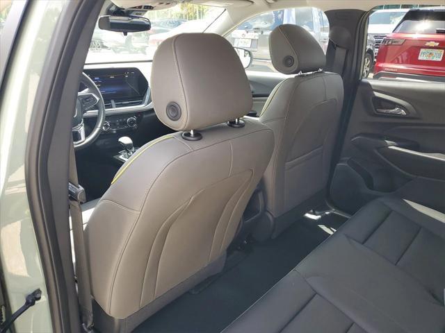 new 2025 Chevrolet Trax car, priced at $25,085
