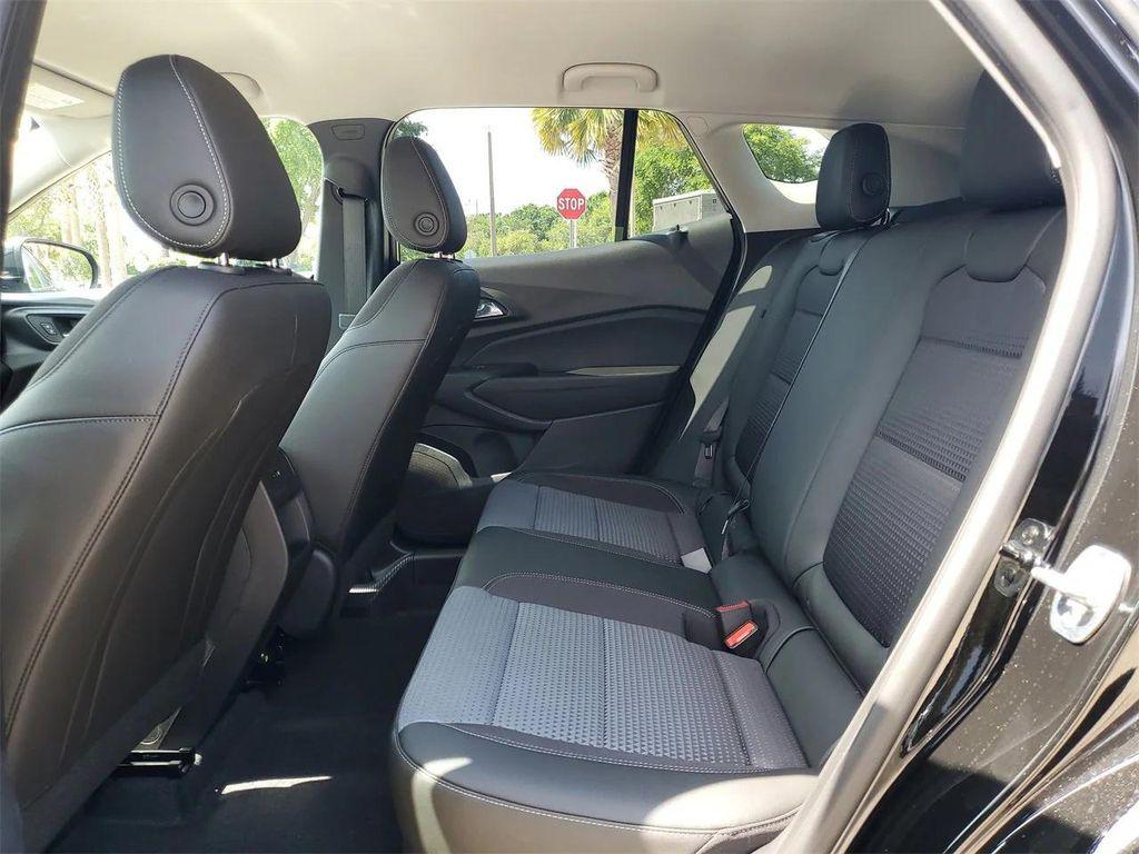 new 2025 Chevrolet Trax car, priced at $22,985