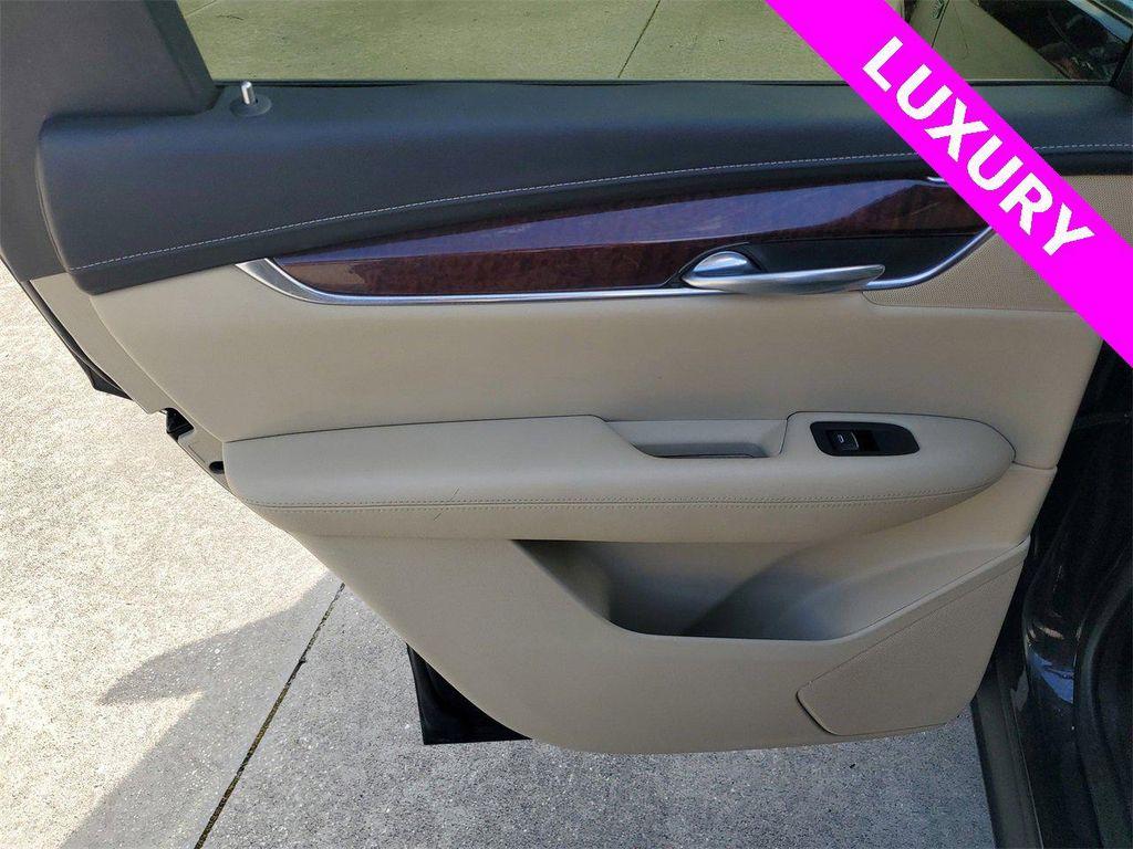 used 2019 Cadillac XT5 car, priced at $16,997