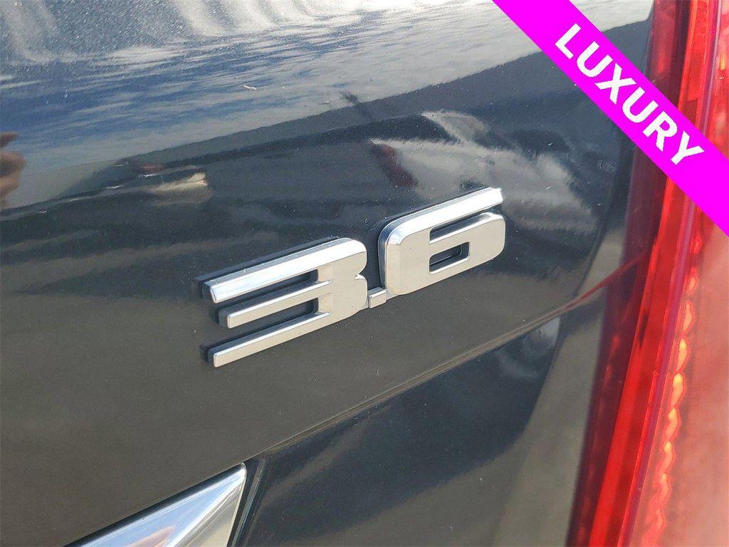 used 2019 Cadillac XT5 car, priced at $16,997